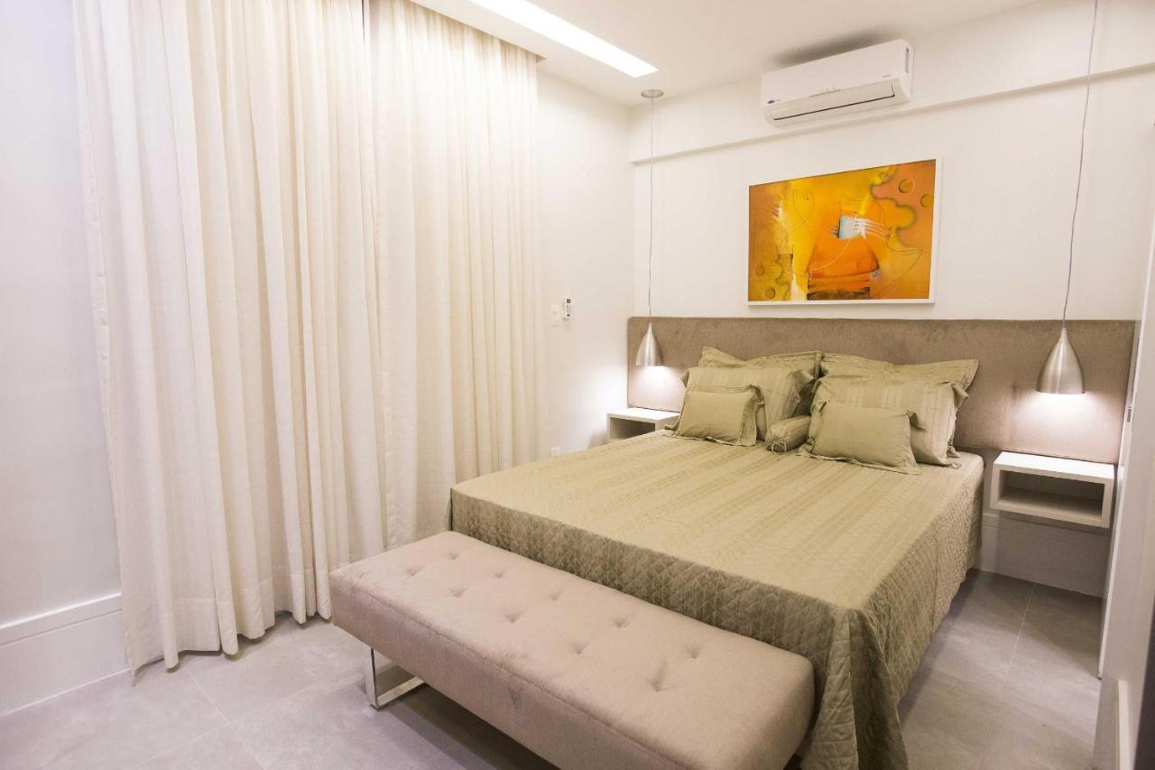 E Sala No Leblon Apartamento *